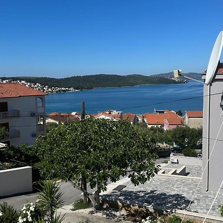 Apartment Arleta Trogir Extérieur photo