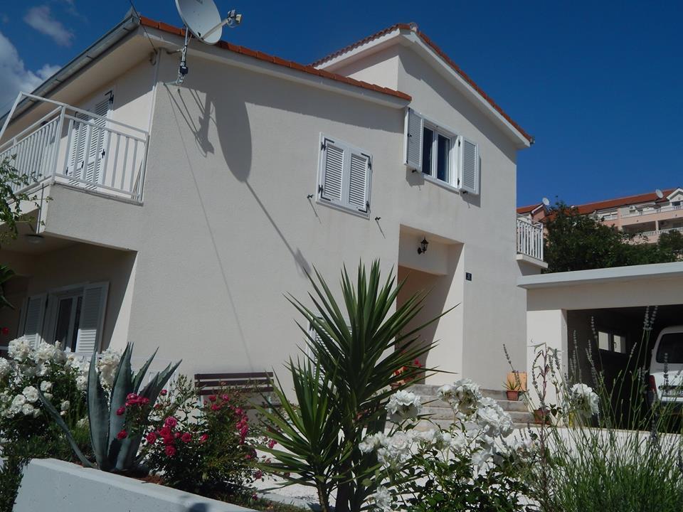 Apartment Arleta Trogir Extérieur photo